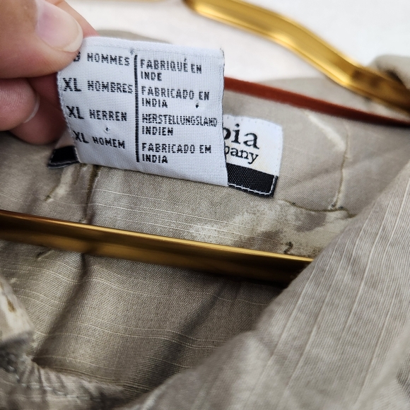 Columbia Size XL Tropical Button Shirt - Picture 4 of 9